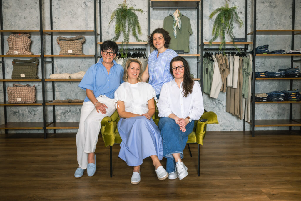 Teamfoto Susanne anziehend